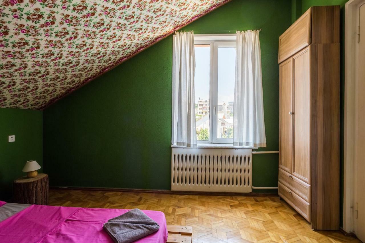 M42 Hostel Tbilisi Exterior photo